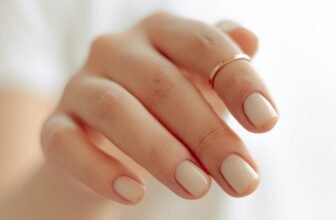 The 10 Best Quick-Dry Nail Polishes for At-Home Manicures