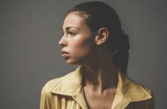 Hollow Temples Can Age You—Here’s How to Reverse Them